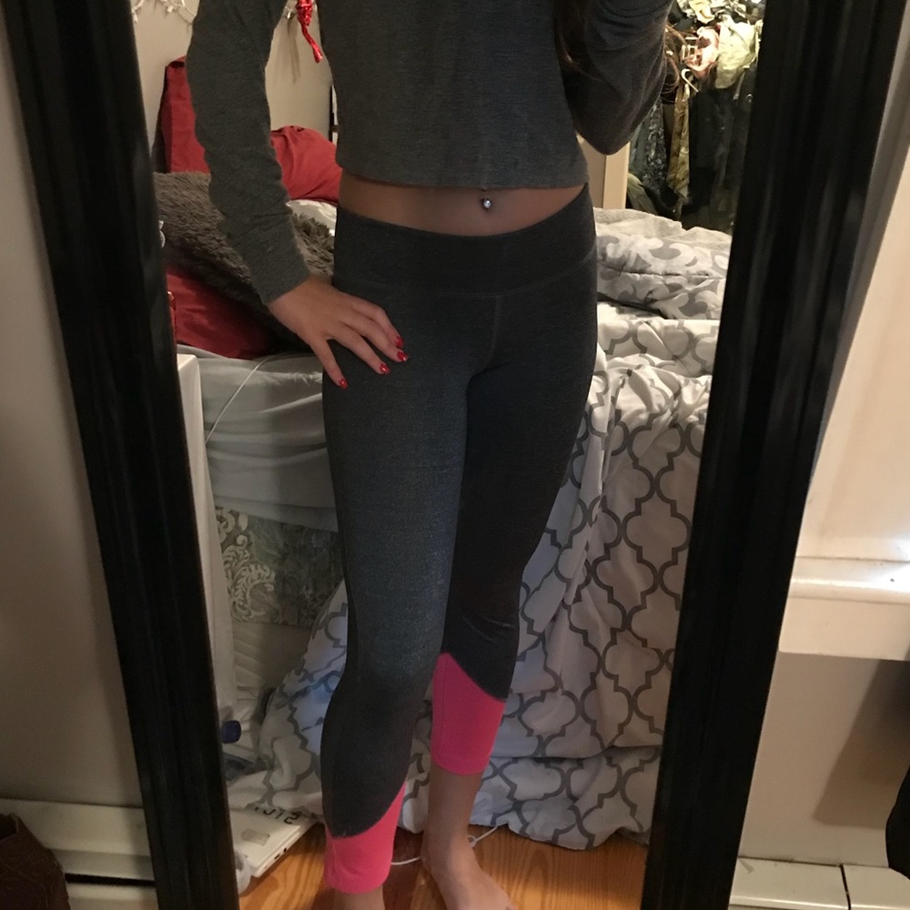 grey and pink leggings
